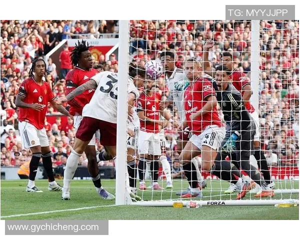 国王杯激战本菲卡大胜曼联争议判罚引发全场热议