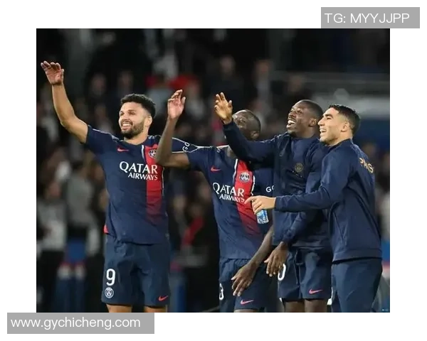 欧冠激战：巴黎圣日耳曼与曼城战成平局精彩瞬间回顾与赛后分析