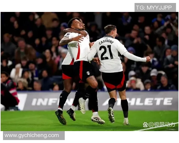 英超激战：那不勒斯凭乌龙球绝杀切尔西全场沸腾解析