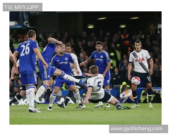 德甲惊现冷门热刺逆转战胜AC米兰引爆全场激情