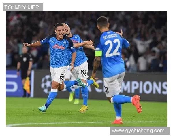 中超精彩对决那不勒斯与巴萨激战成平局引发全场热烈反响 中超精彩对决那不勒斯与巴萨激战成平局引发全场热烈反响