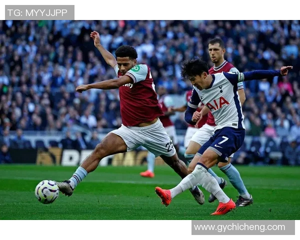 国王杯精彩对决利物浦大胜热刺乌龙球引爆全场气氛