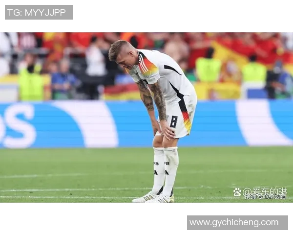 德甲热刺逆转里昂补时绝杀引发争议判罚全场沸腾 德甲热刺逆转里昂补时绝杀引发争议判罚全场沸腾