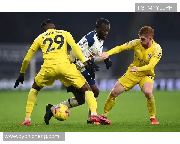 世界杯精彩对决AC米兰与莱比锡战成平局引发全场热议 世界杯精彩对决AC米兰与莱比锡战成平局引发全场热议