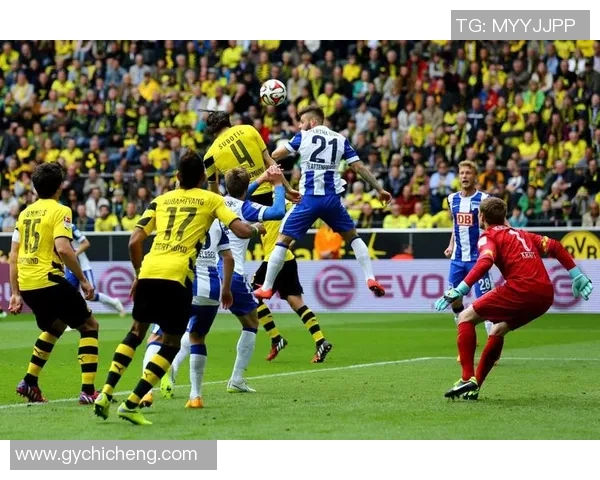 多特蒙德大胜巴黎圣日耳曼帽子戏法点燃世界杯激情瞬间 多特蒙德大胜巴黎圣日耳曼帽子戏法点燃世界杯激情瞬间