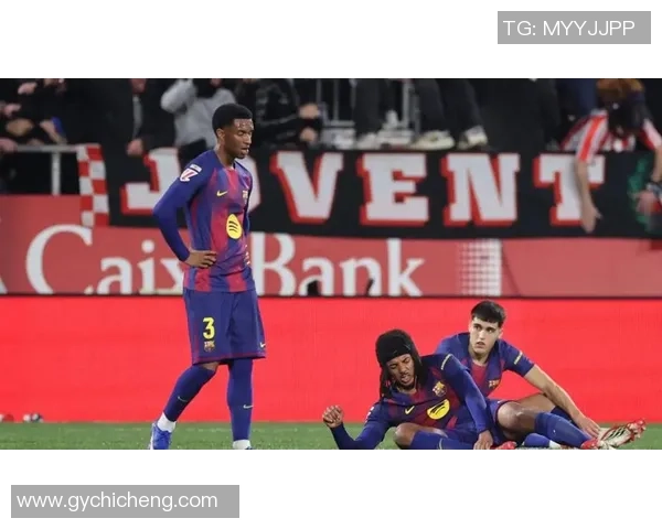 欧联杯精彩对决本菲卡逆转巴萨帽子戏法引发争议判罚热议