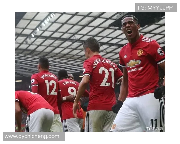 国王杯惊喜时刻曼联小胜拜仁引发全场热议与讨论 国王杯惊喜时刻曼联小胜拜仁引发全场热议与讨论