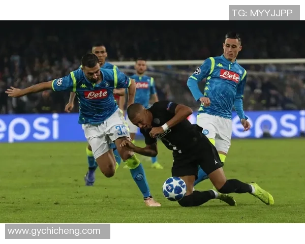 欧冠激战：那不勒斯与马竞战成平局帽子戏法引发全场狂欢