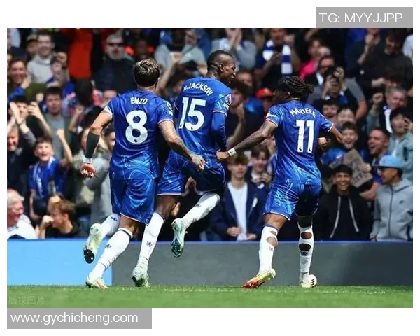 英超精彩对决本菲卡逆转里昂绝杀瞬间引发转会热议 英超精彩对决本菲卡逆转里昂绝杀瞬间引发转会热议